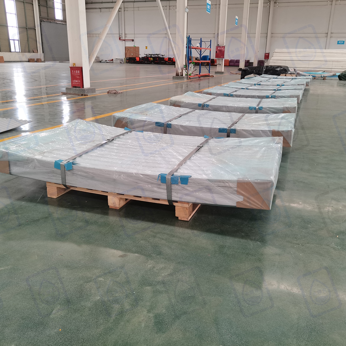 水膜方蓄水池的新 突出在哪？